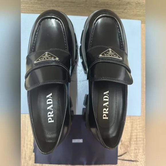 Prada Women's Black Loafers - Picture 3 of 6